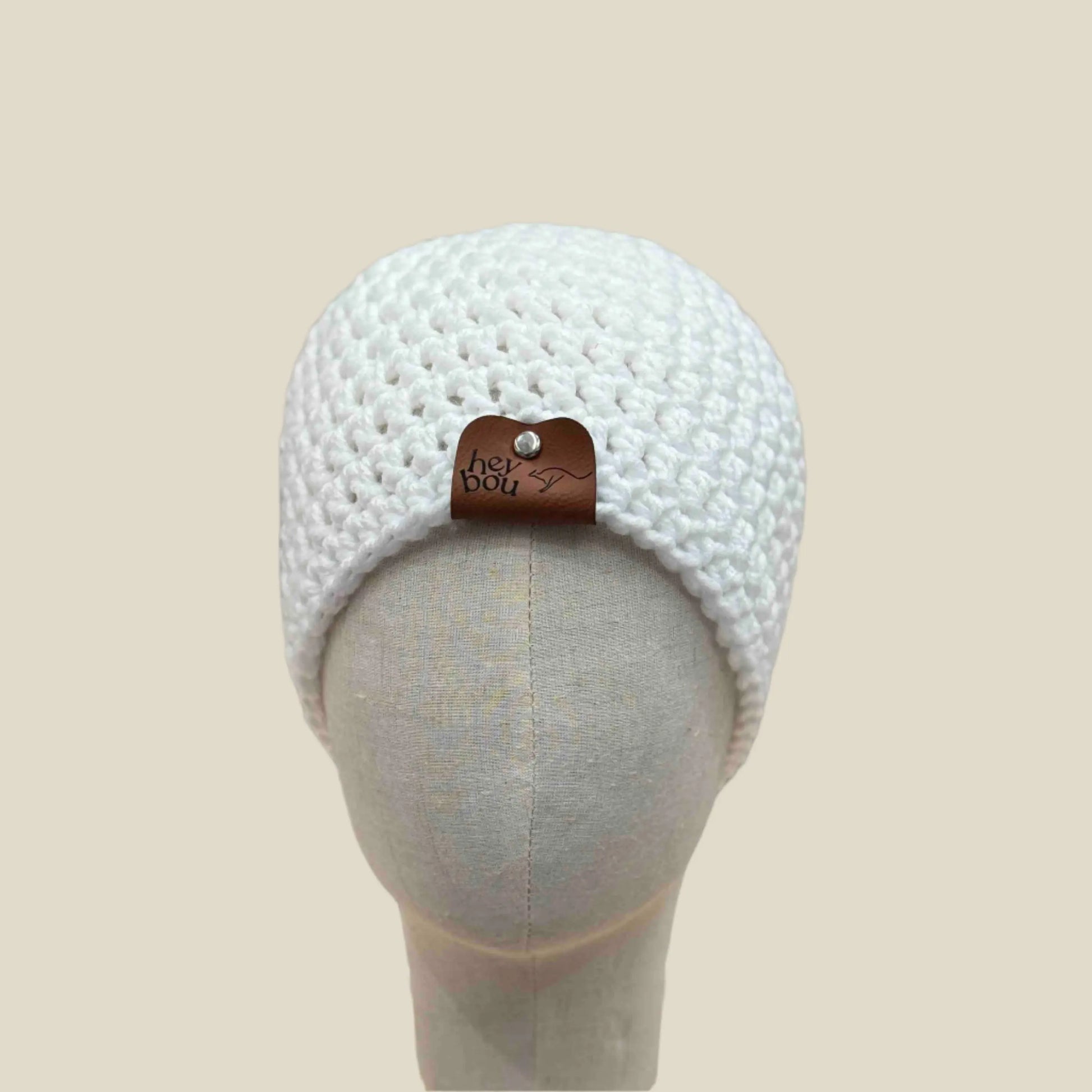 Bulky White Double Crochet Adult Beanie 54-67cm H21cm HeyBou - Made by Lisa