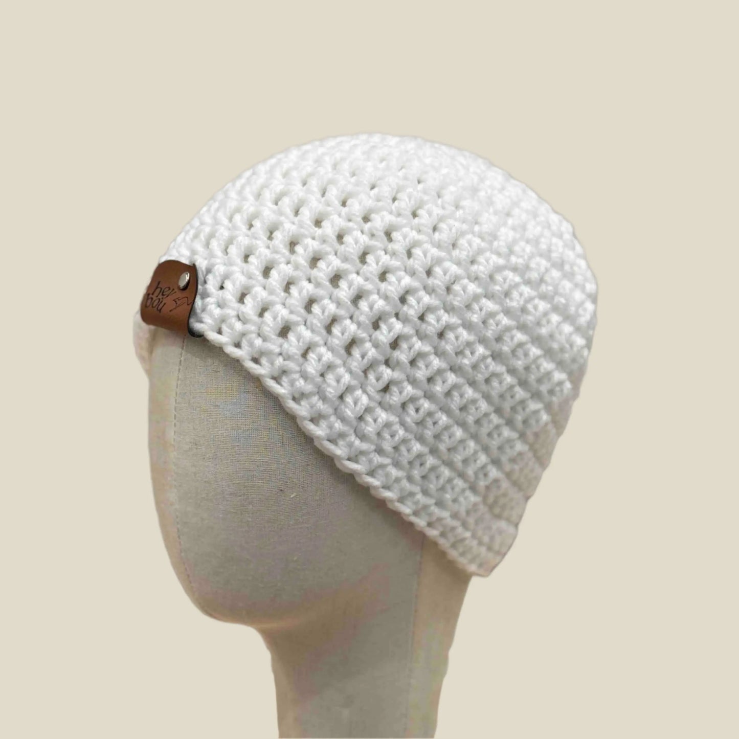 Bulky White Double Crochet Adult Beanie 54-67cm H21cm HeyBou - Made by Lisa