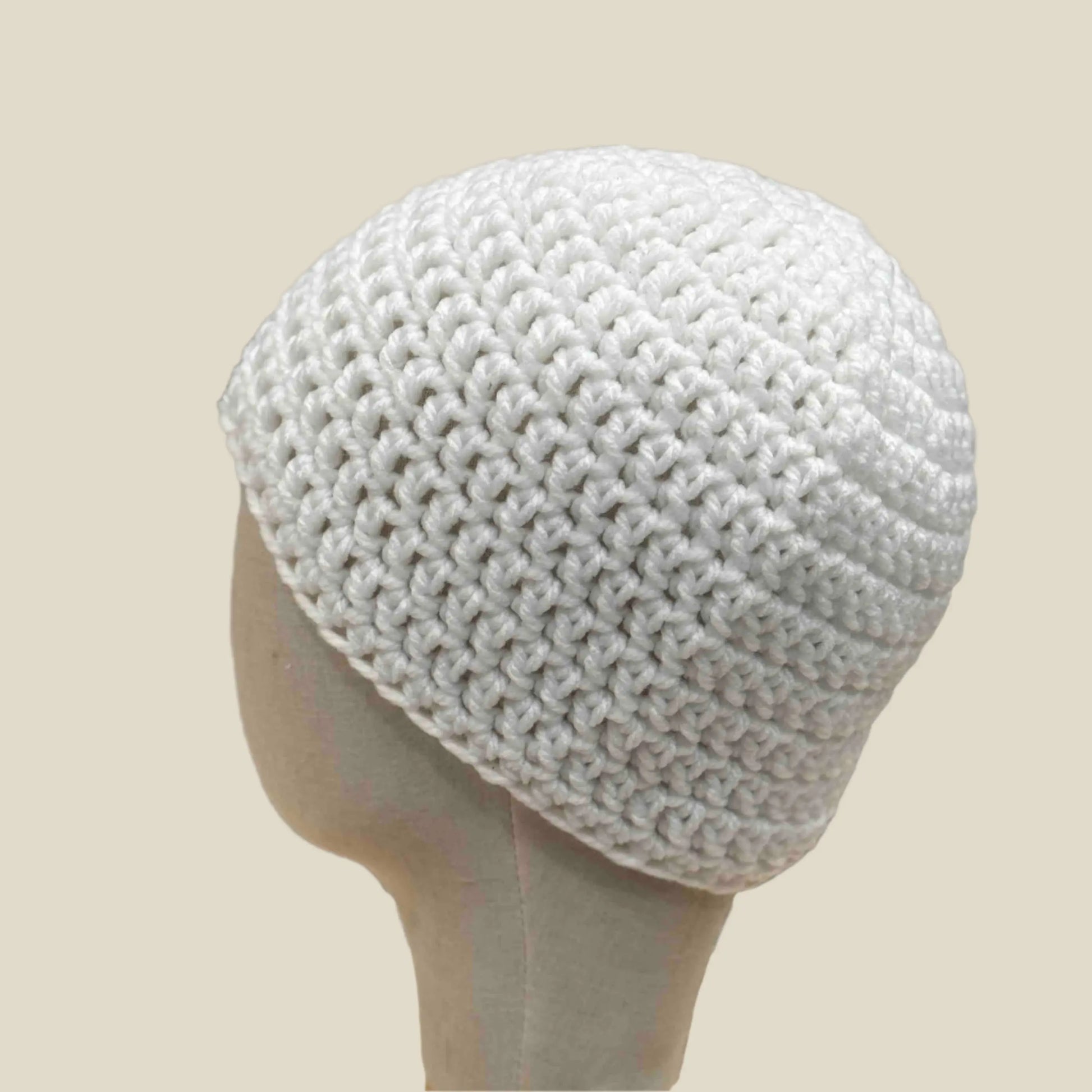 Bulky White Double Crochet Adult Beanie 54-67cm H21cm HeyBou - Made by Lisa