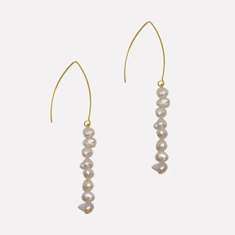 Perla Cuerda Pearl Hook Earrings Arete