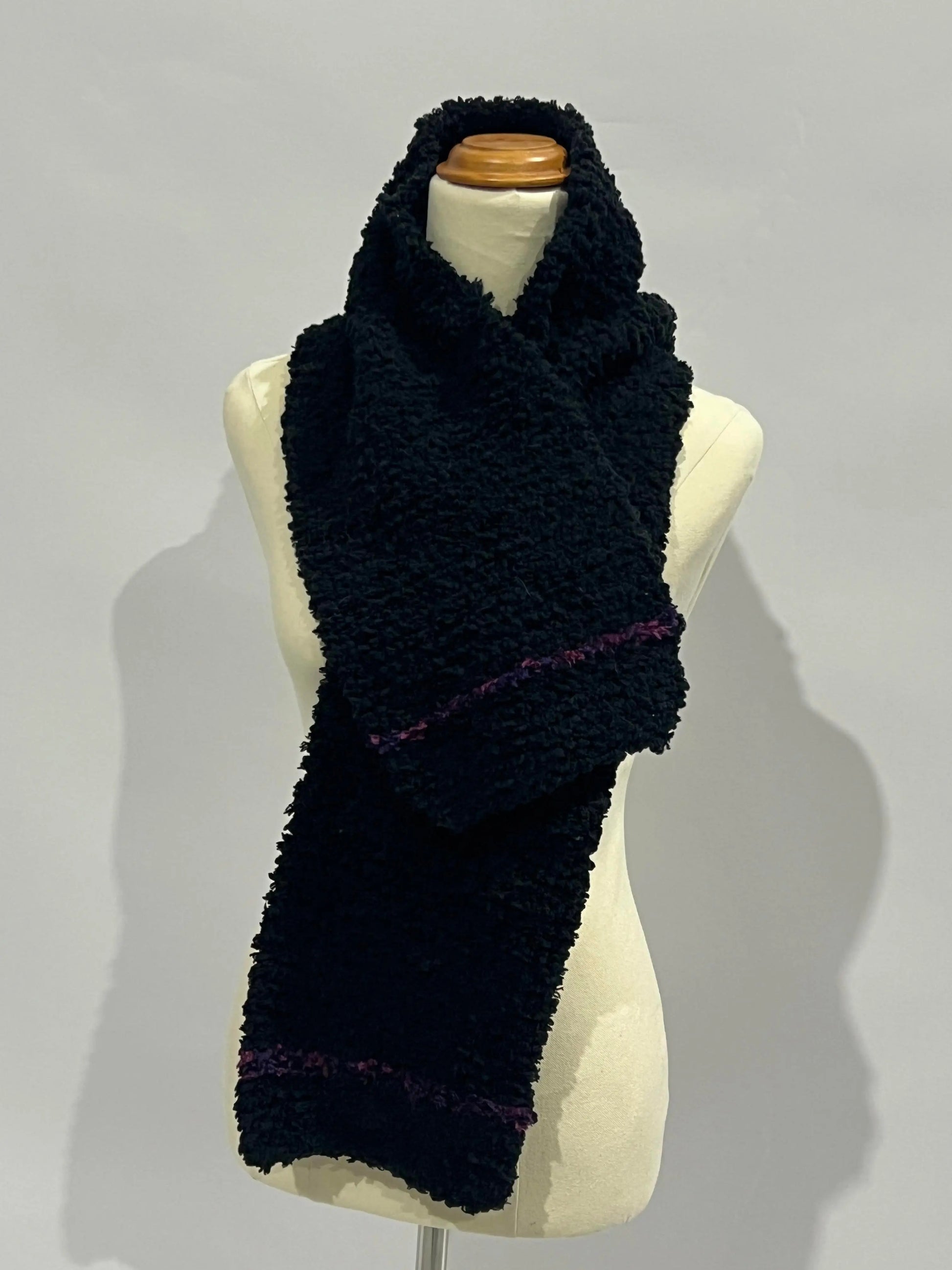 Knitted or Crocheted Scarves HeyBou