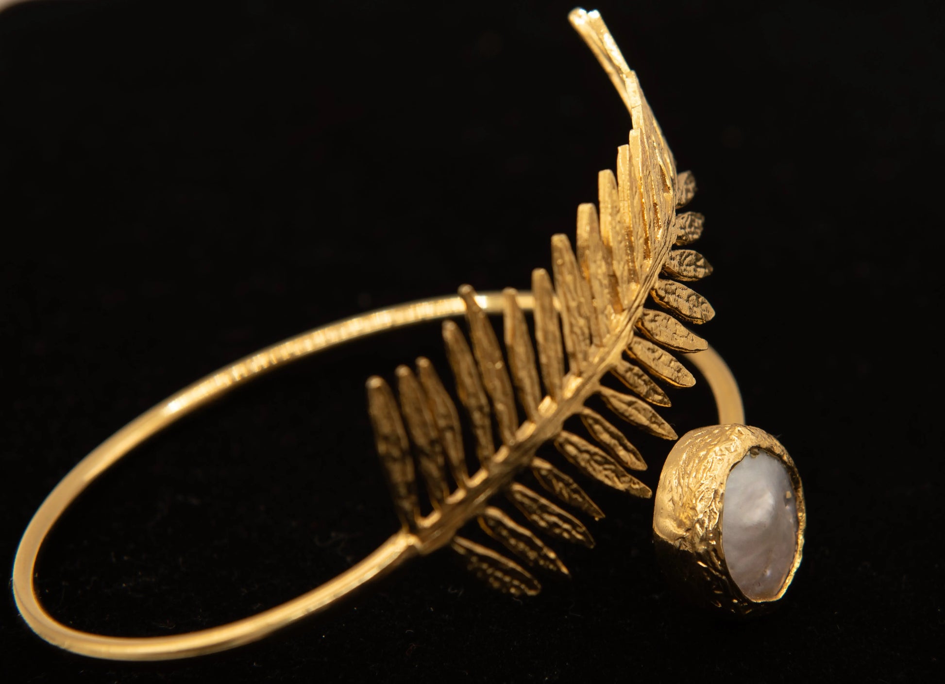 Gold Plated Leaf and Freshwater Pearl Bracelet Hey Bou