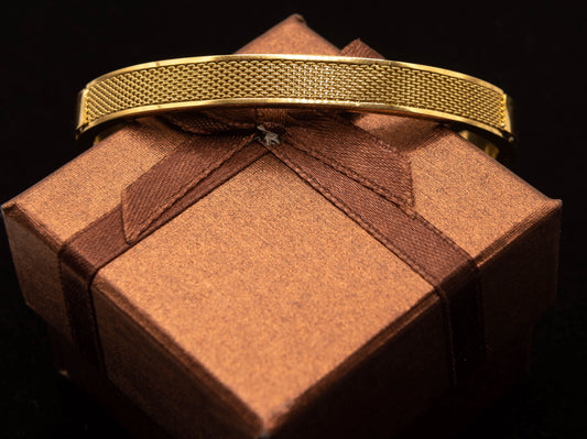 Gold Stainless Steel Patterned Bracelet Hey Bou