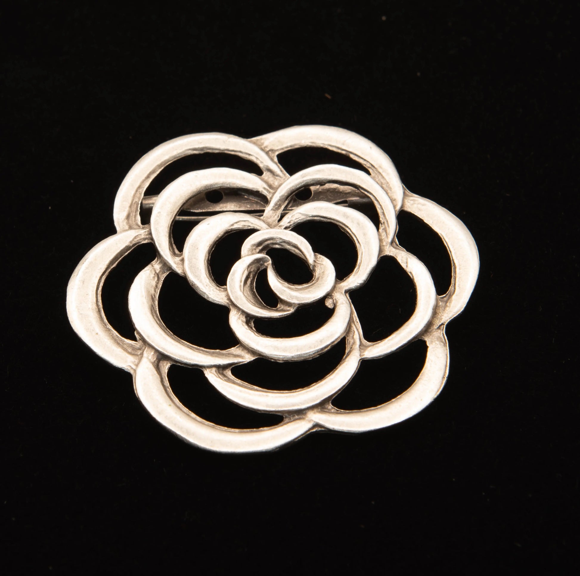 Silver Plated Flower Brooch Hey Bou